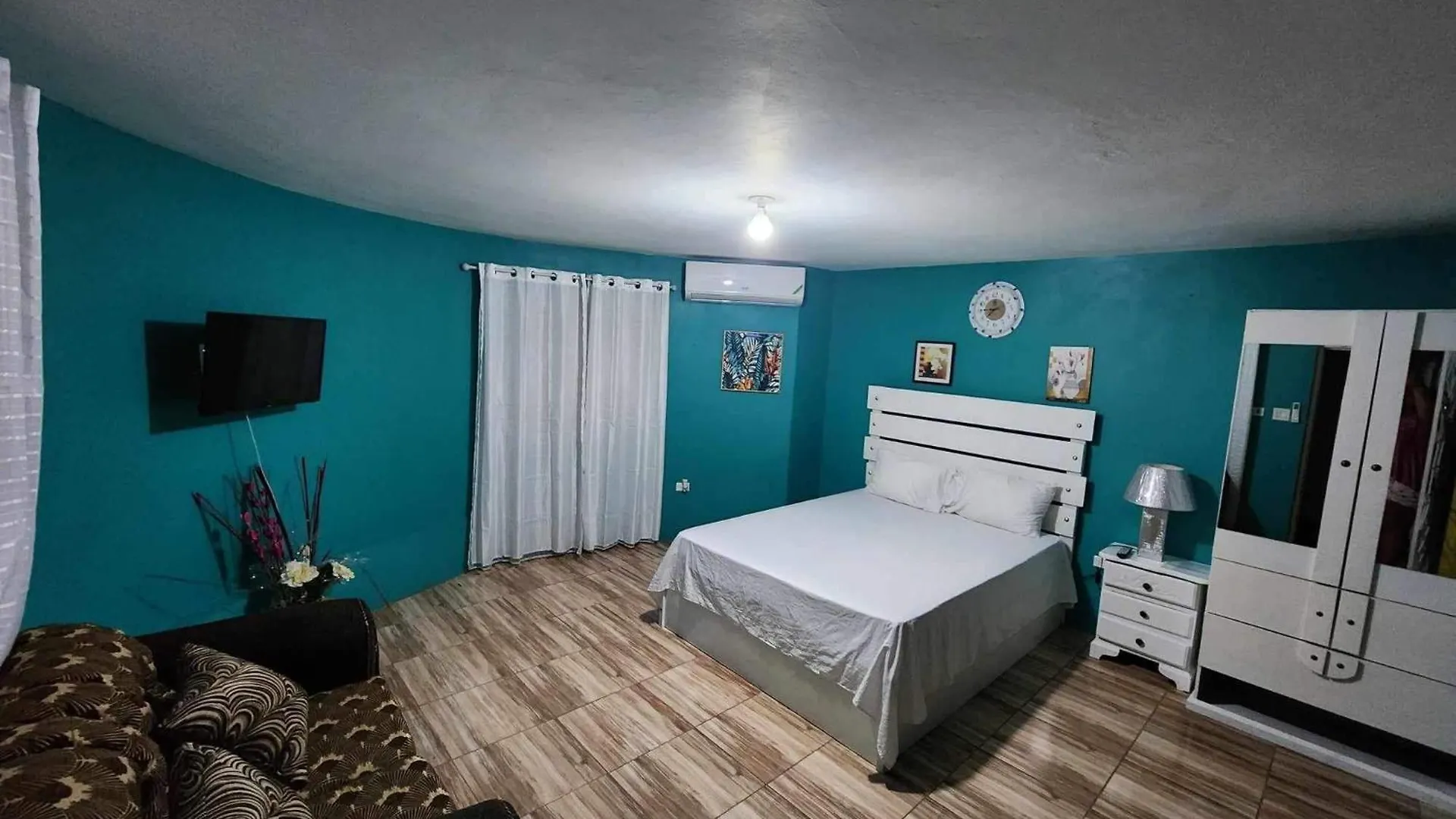 Montego Bay Rooms And Tours Appartement